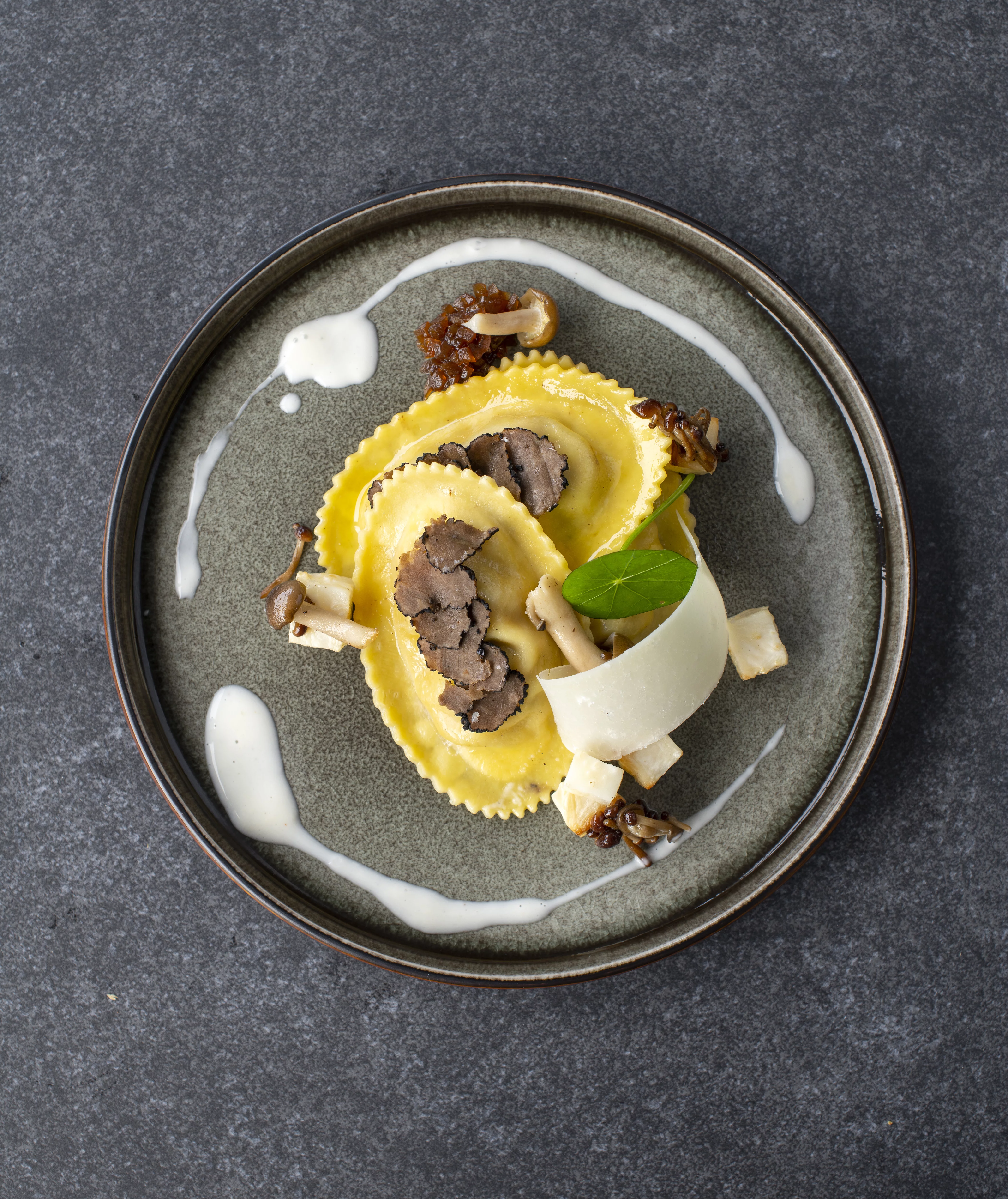 RAVIOLONI FUNGHI/TRUFFE
