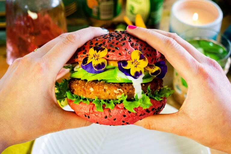 BEETROOT BRIOCHE BUN LA806